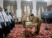 Bupati Kholilurrahman Pesankan PPPK yang Baru Dilantik untuk Jadi Teladan dan Bekerja Sepenuh Hati