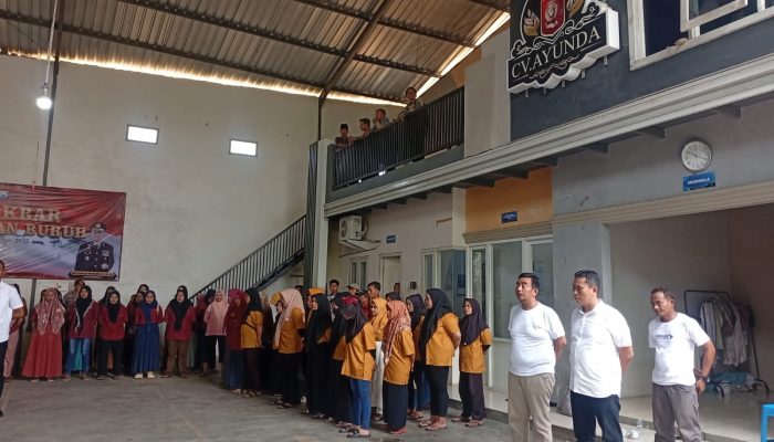 H. Bambang Apresiasi Pesan Kamtibmas dalam Apel Akbar Kebangsaan Buruh di Gudang CV Ayunda Permata Sejahtera Pamekasan