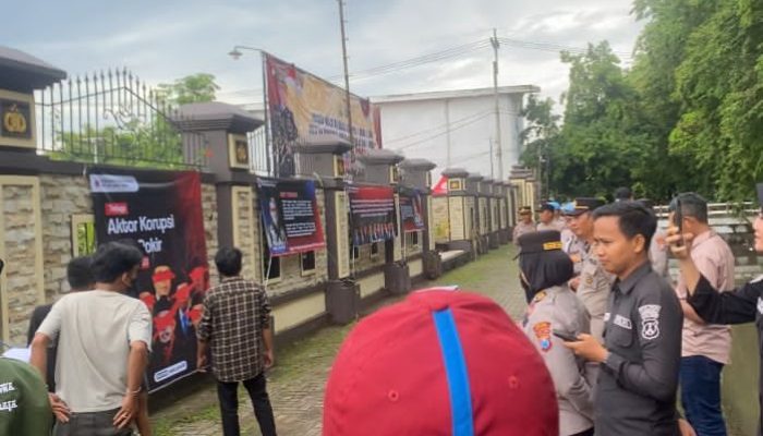 Aksi Bisu Warnai Peringatan Anti Korupsi, Dear Jatim Desak Polres Sumenep Bertindak